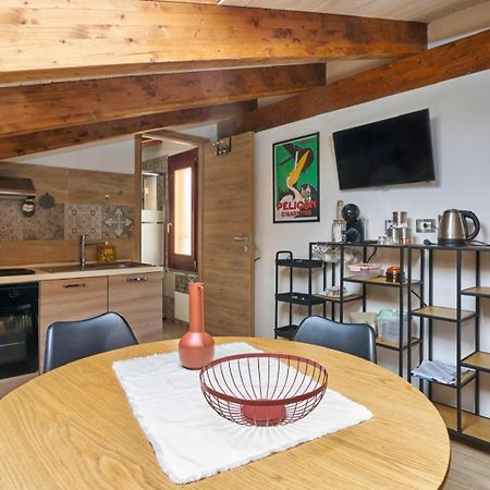 Appartamento Casa Antonella Al Centro Di Càbras Esterno foto